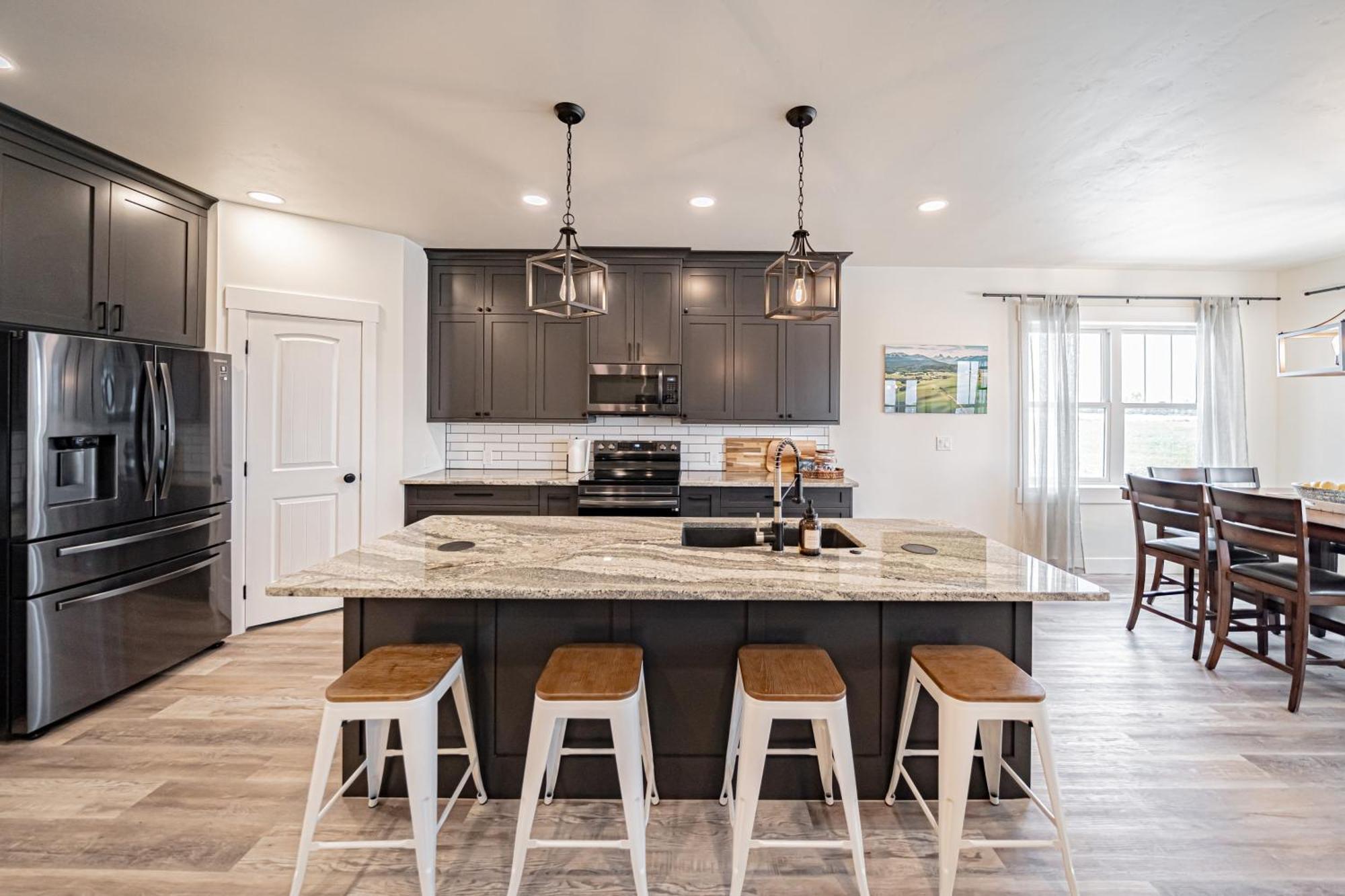 Teton Valley Getaway With Private Deck And Hot Tub! アシュトン エクステリア 写真